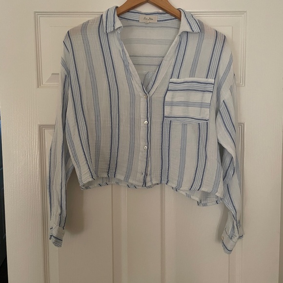 Striped Button-Up Collared Crop Top - Picture 1 of 5